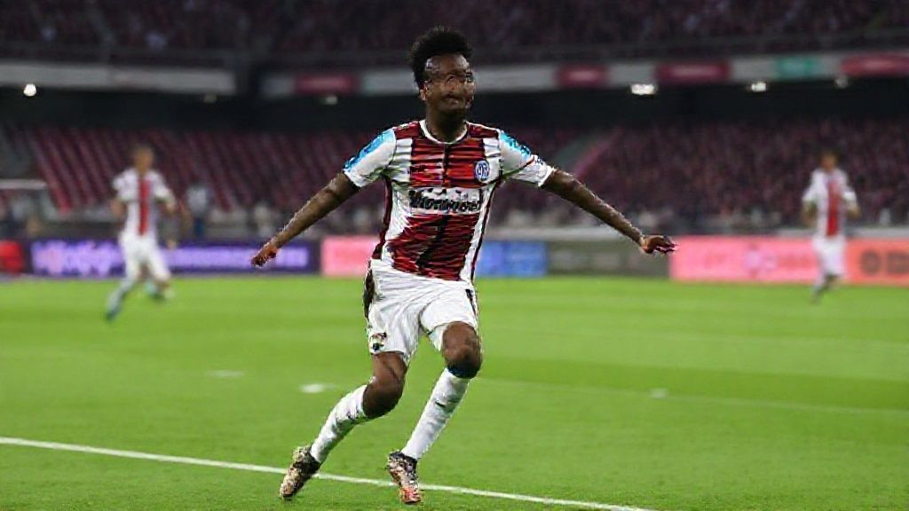 【更衣室声音】阿莱格里呼吁冷静：一场失利不会动摇米兰前四目标